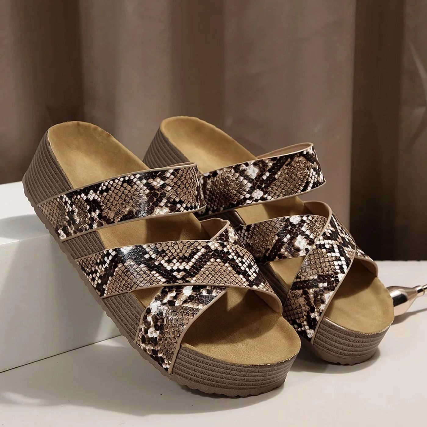 Abigail – Sandalias ortopédicas de cuero