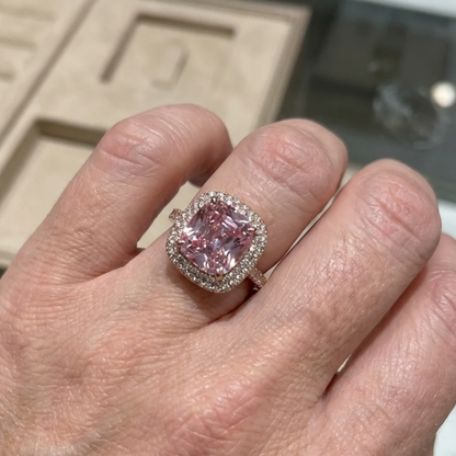 Anillo de Zafiro Rosa Corte Cushion | Oro Blanco