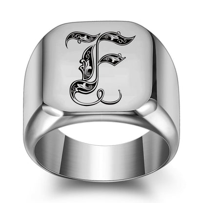 Anillo Clásico con Inicial Noble | Oro Blanco